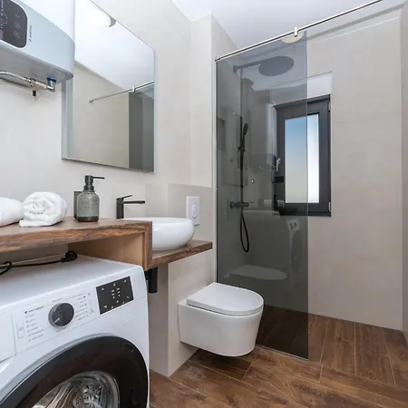 Ap12b Apartment *